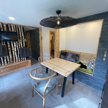 Bungalows Am Waldessaum Bei Hohenzieritz Ngoại thất bức ảnh