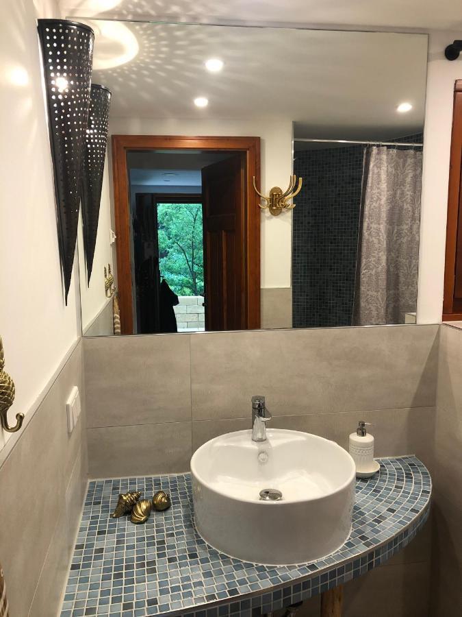 Bungalows Am Waldessaum Bei Hohenzieritz Ngoại thất bức ảnh