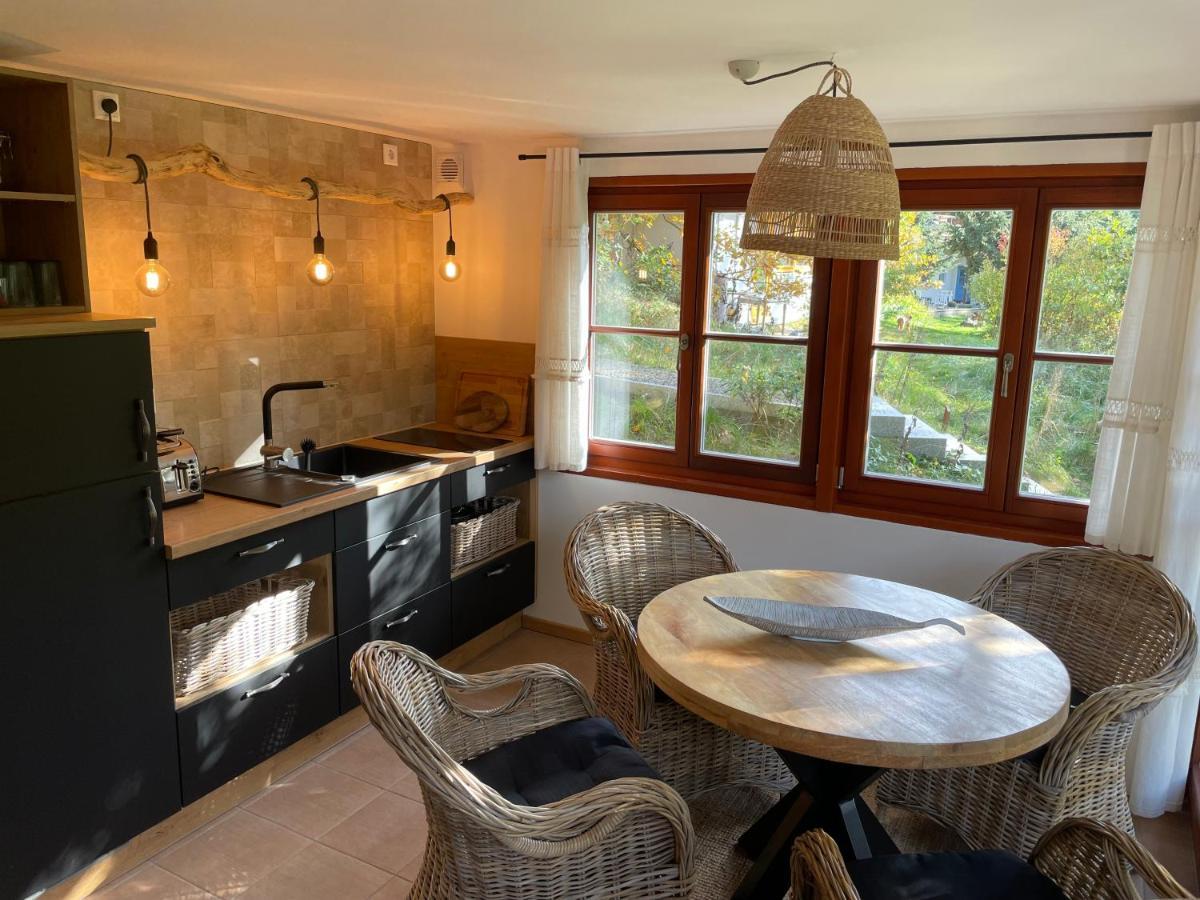 Bungalows Am Waldessaum Bei Hohenzieritz Ngoại thất bức ảnh